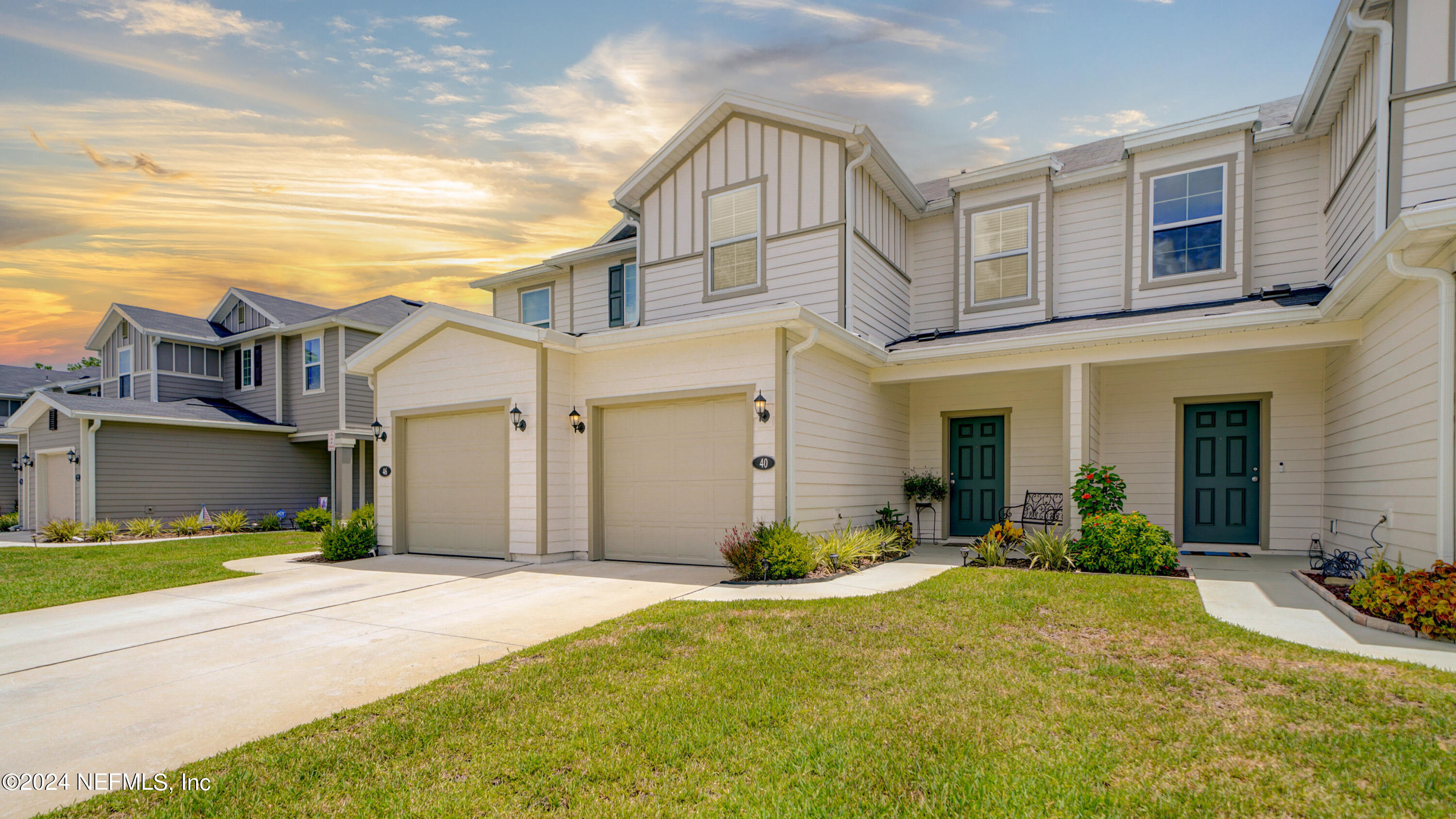 Photo 1 of 32 of 40 SILVER FERN Drive townhome