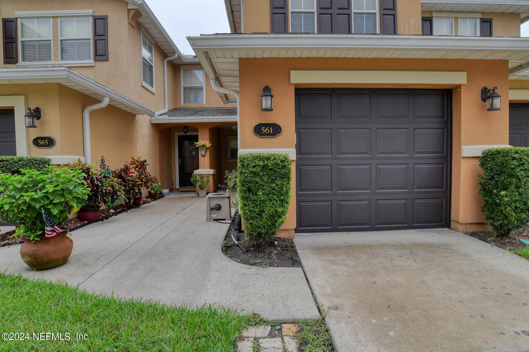 Photo 5 of 36 of 561 CABERNET Place townhome