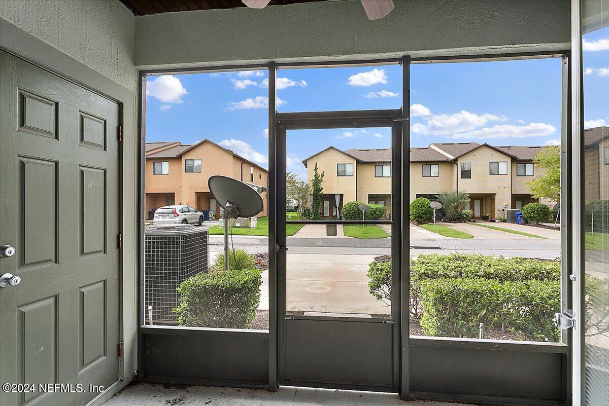 Photo 15 of 17 of 213 SYRAH Way townhome