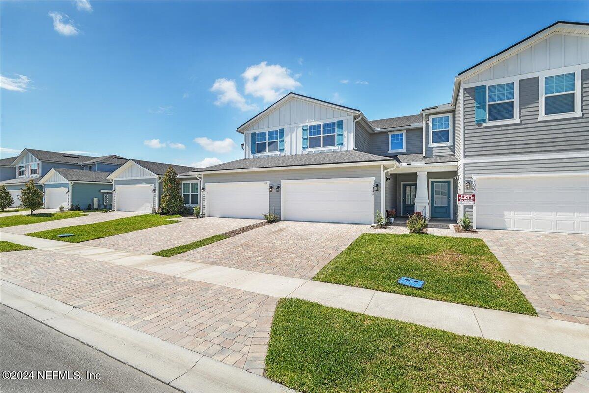 Photo 2 of 24 of 712 CHERRY ELM Drive townhome