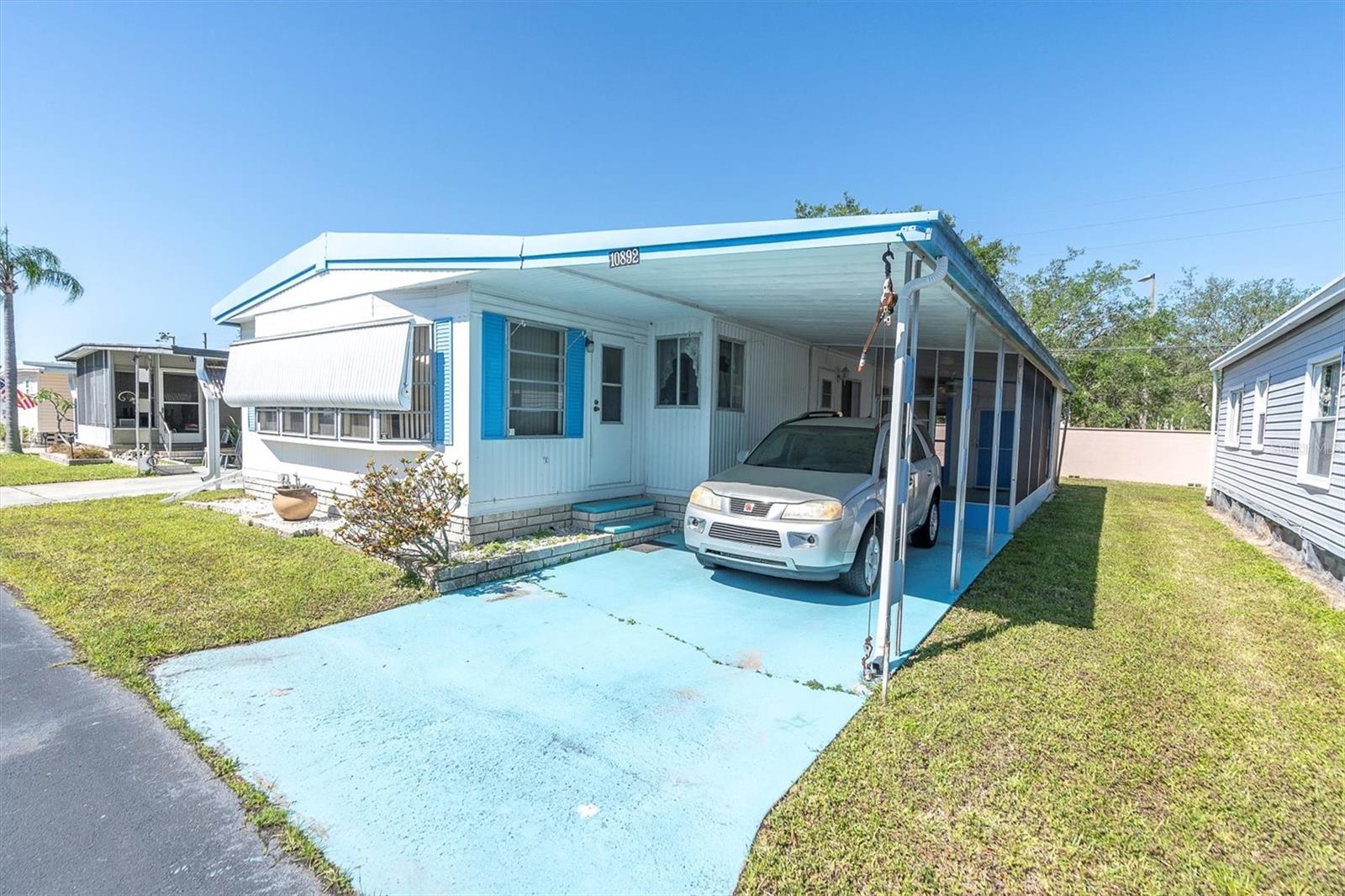 Photo 4 of 23 of 10892 POPLAR STREET NE 93 mobile home