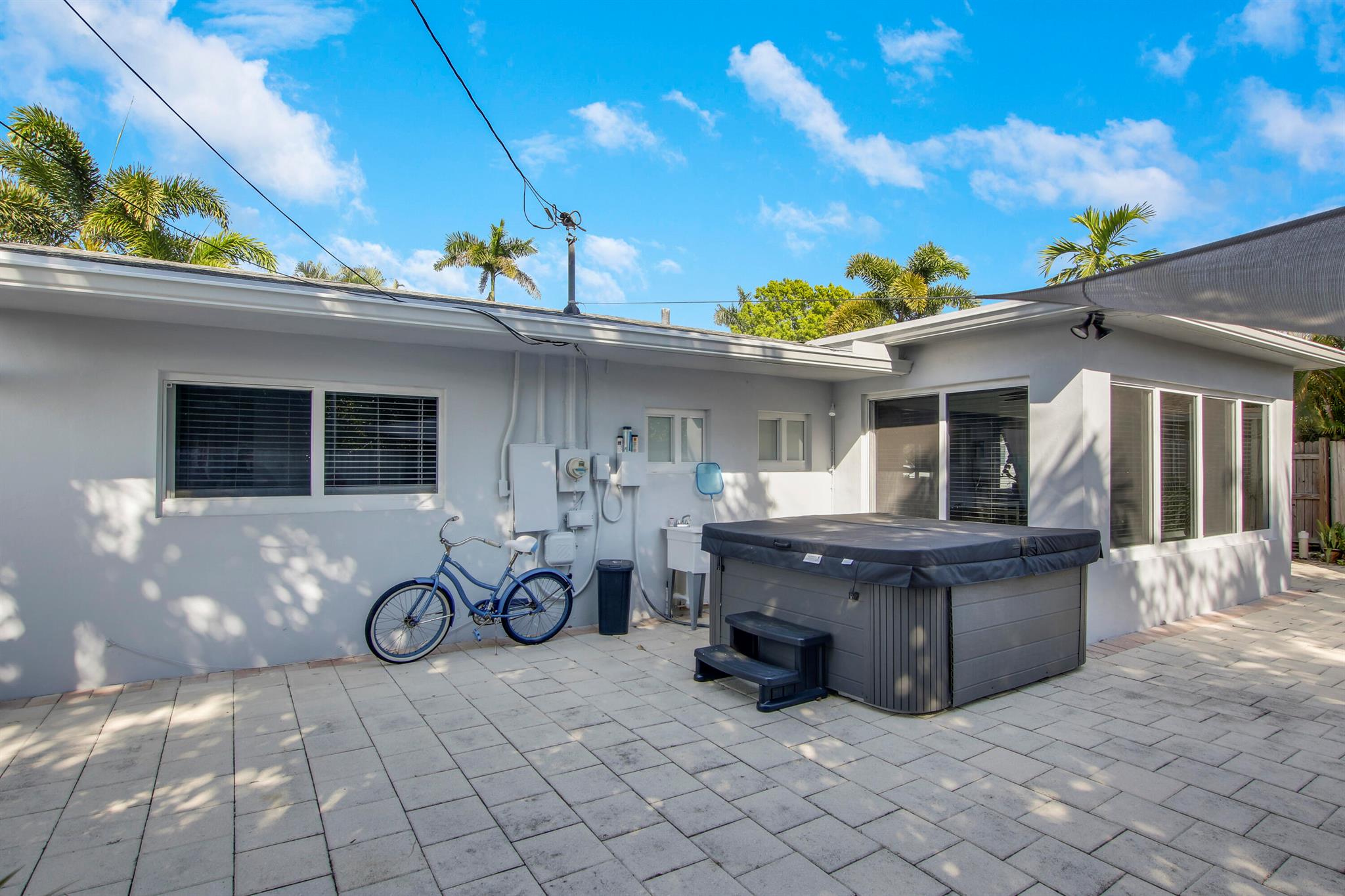 Photo 20 of 26 of 466 Tequesta Drive house