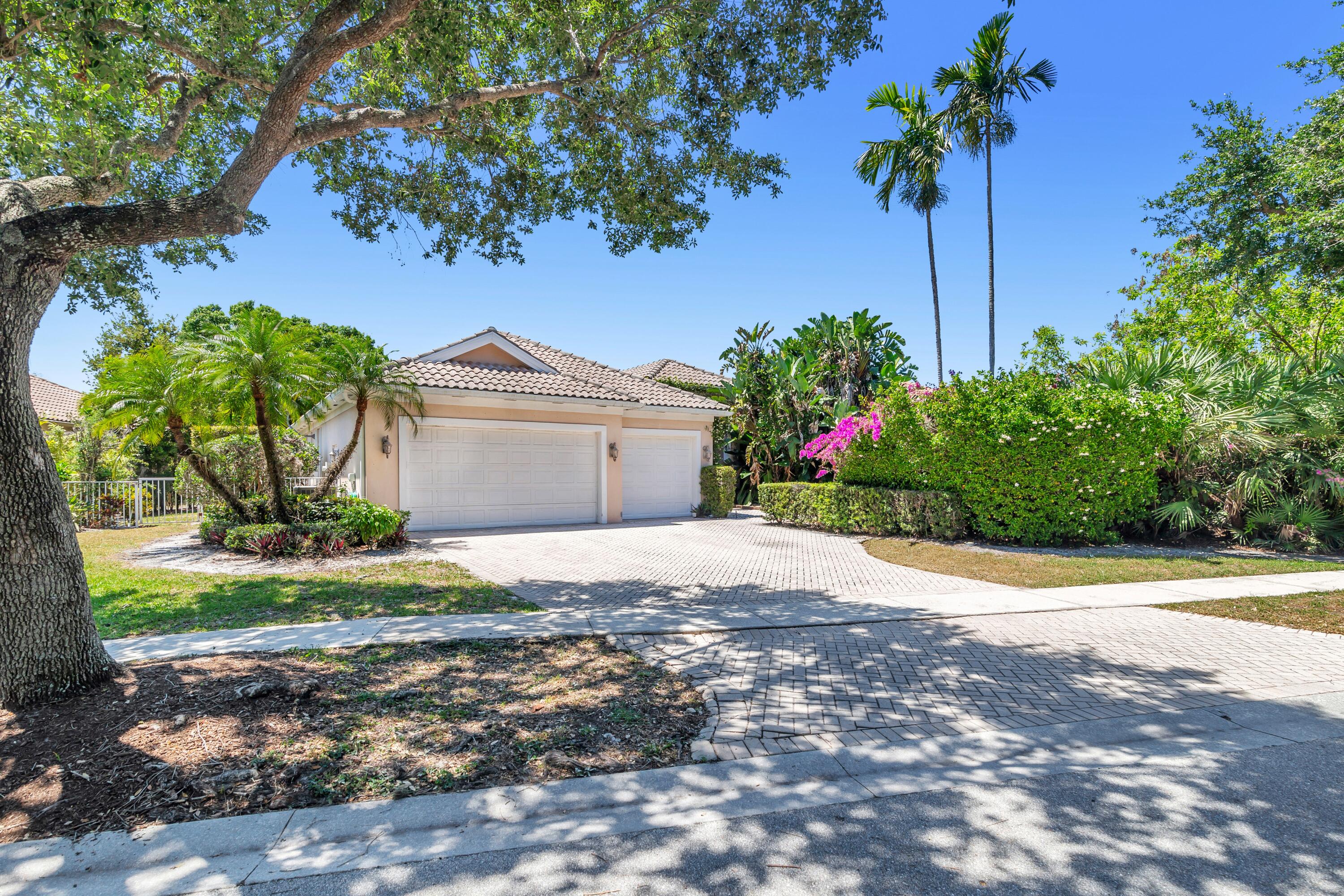 Photo 1 of 61 of 1737 Flagler Manor Circle house