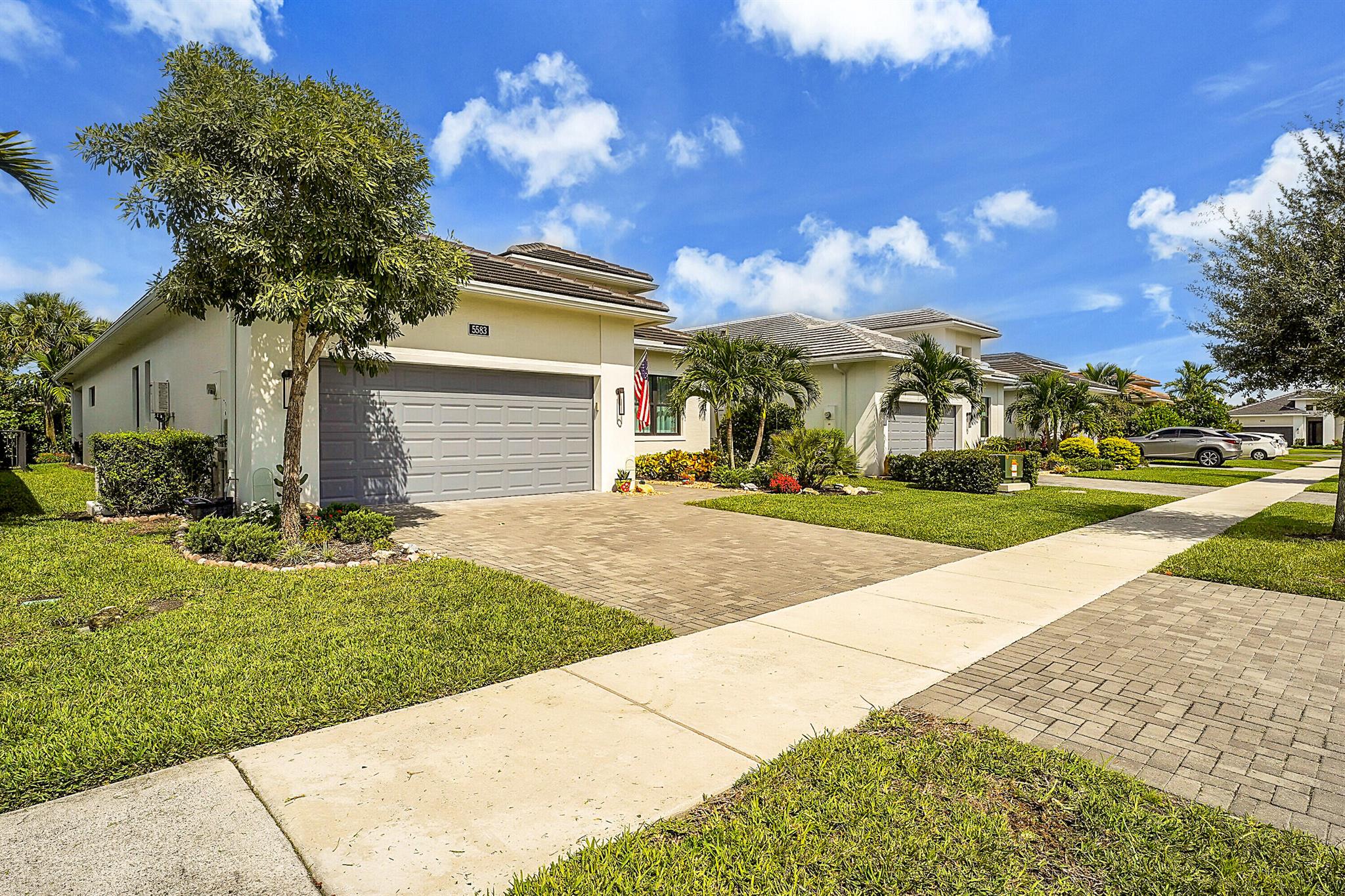 Photo 4 of 60 of 5583 Sanibel Lane house