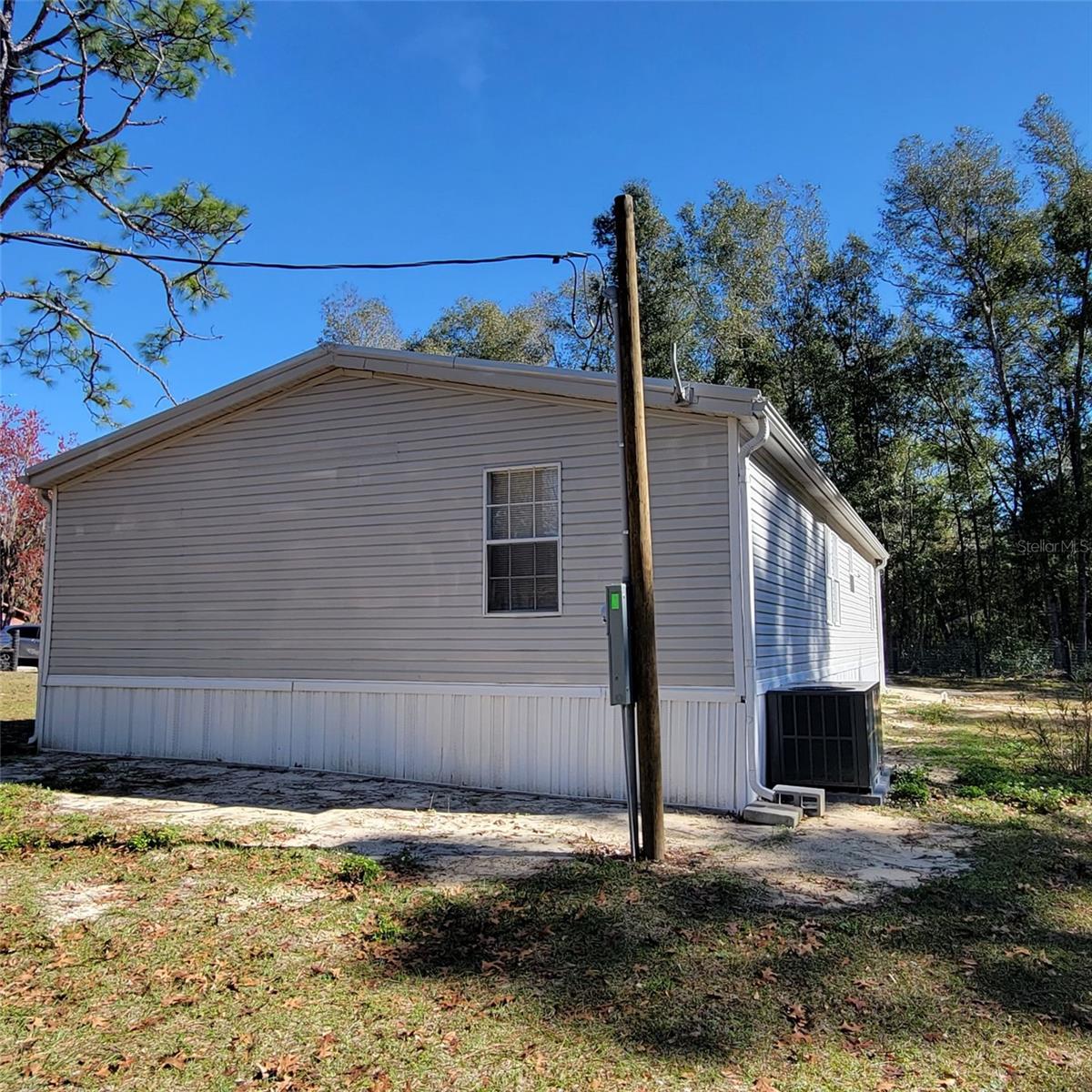 Photo 7 of 40 of 14210 NE 50TH PLACE mobile home