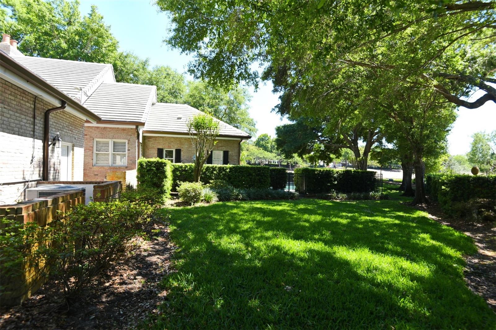 Photo 6 of 50 of 5001 LATROBE DRIVE house