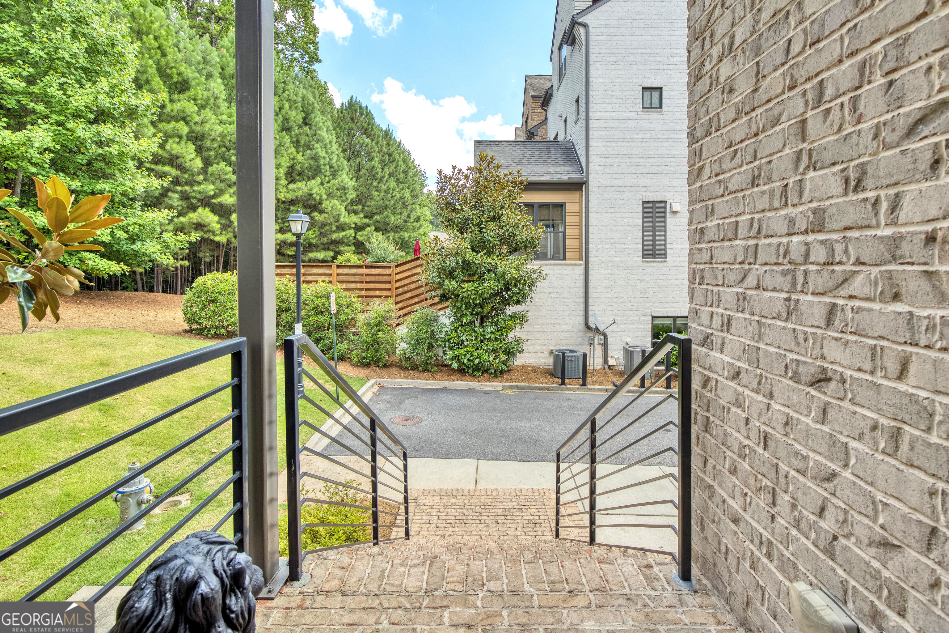 Photo 6 of 48 of 424 Altissimo DR townhome