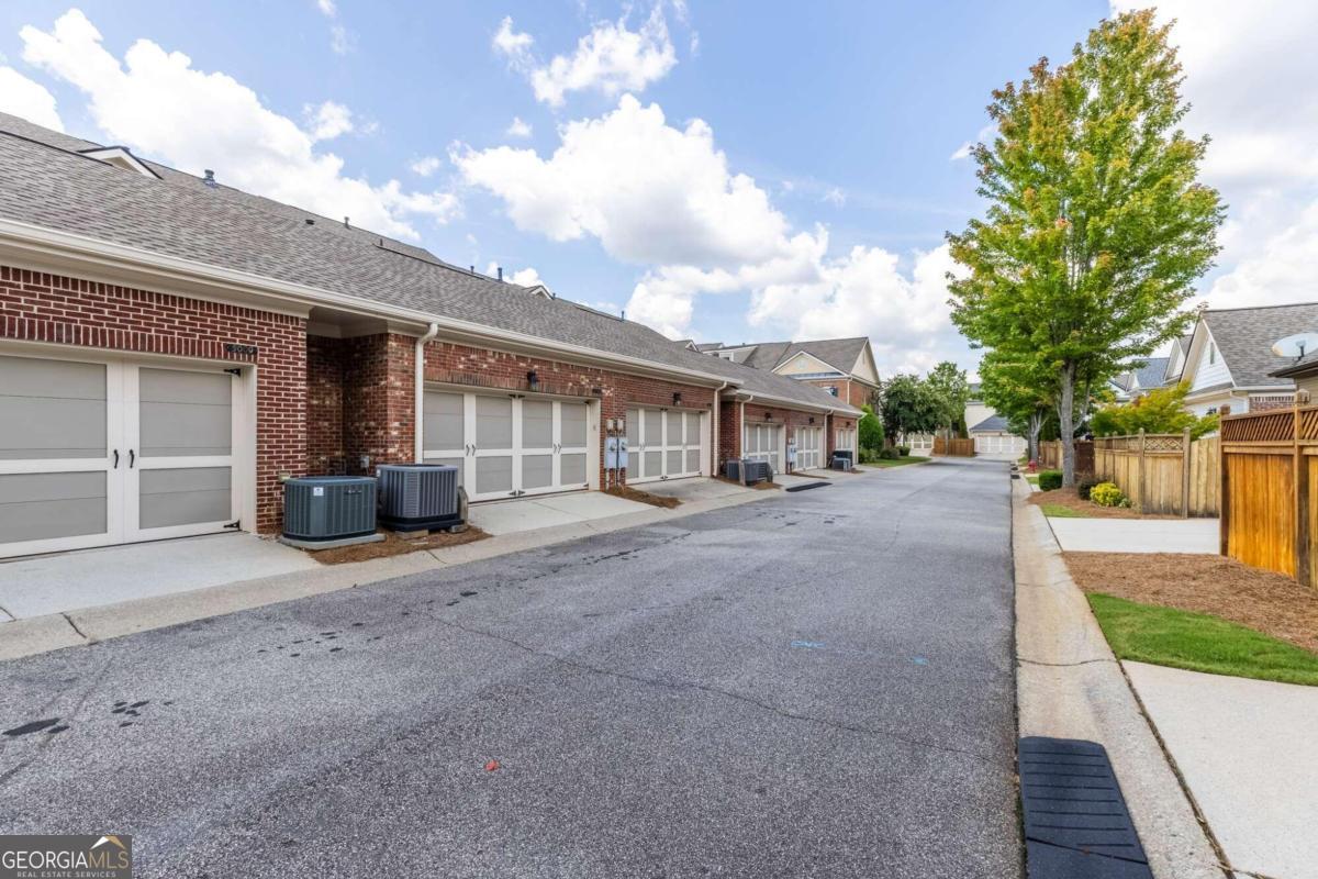 Photo 46 of 56 of 5001 Rosalie RD townhome