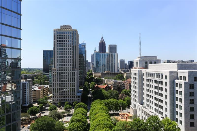 Photo 9 of 30 of 1080 Peachtree Street 1608 condo