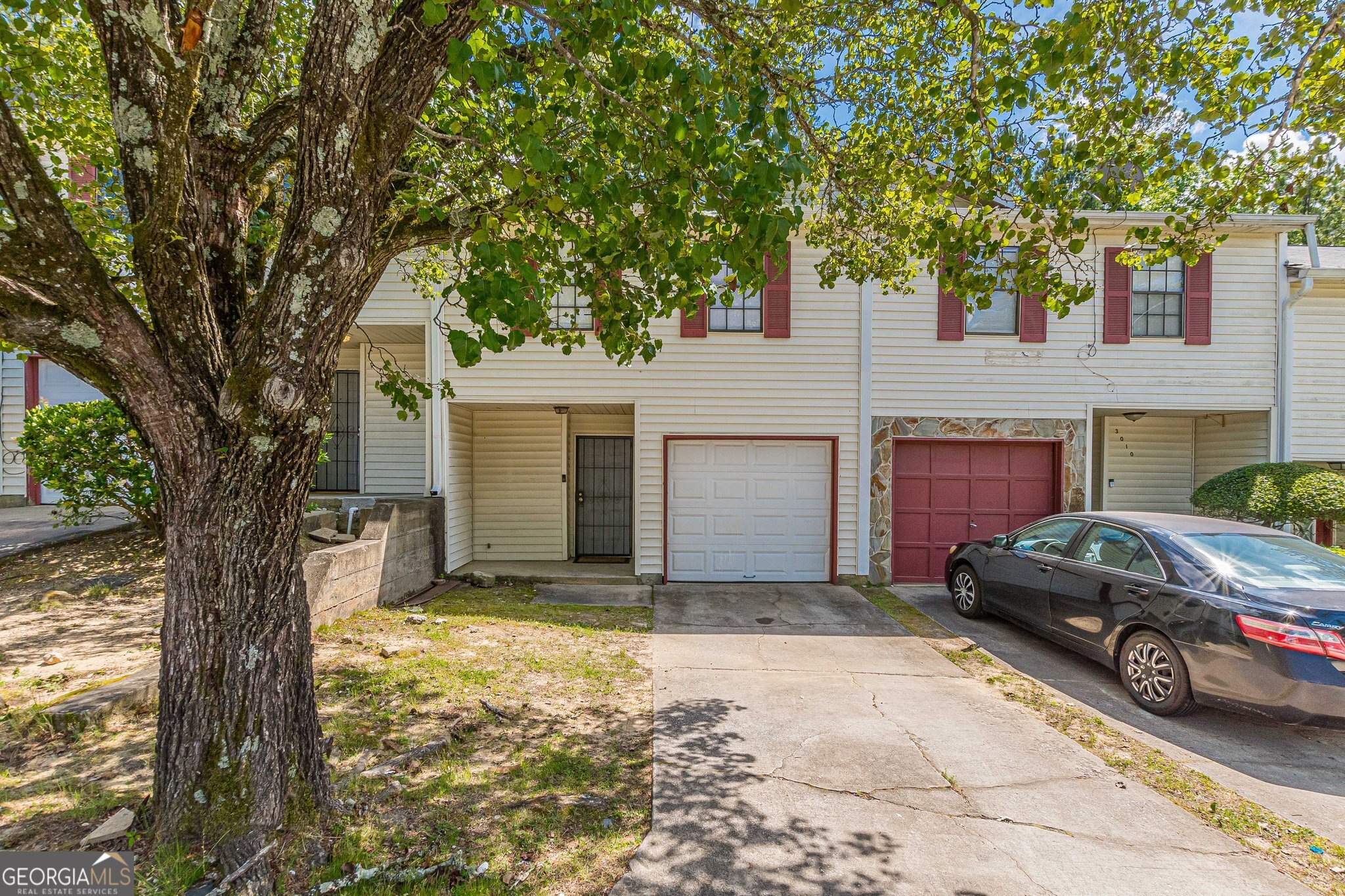 Photo 1 of 35 of 3008 Pine Tree TRL 16D townhome