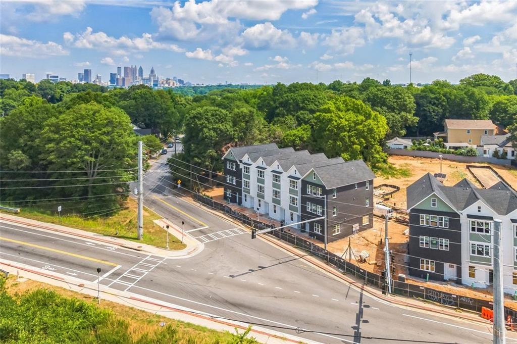 Photo 9 of 11 of 310 MCDONOUGH Boulevard SE 102 townhome