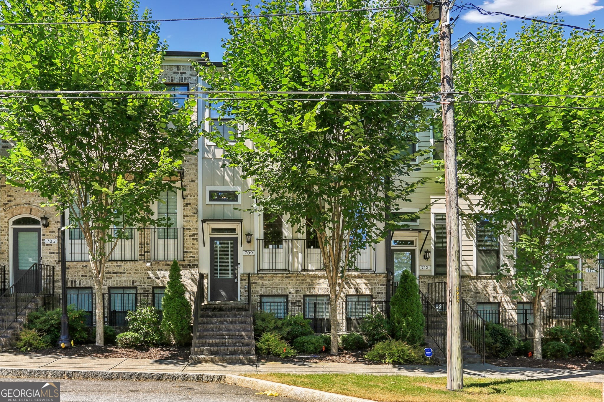 Photo 1 of 36 of 709 Bismark RD NE townhome