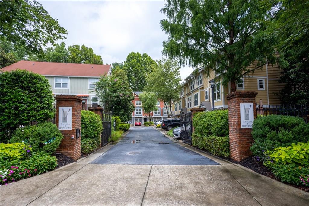 Photo 2 of 17 of 380 Grant Circle SE 201 townhome