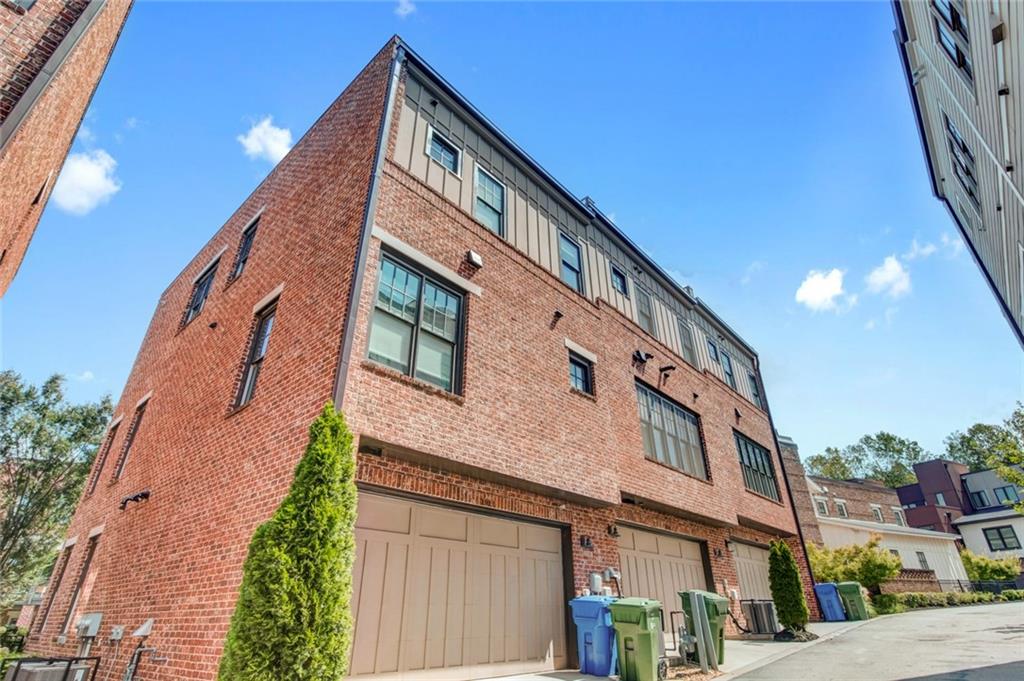 Photo 7 of 26 of 1913 Bay Line Lane NW townhome