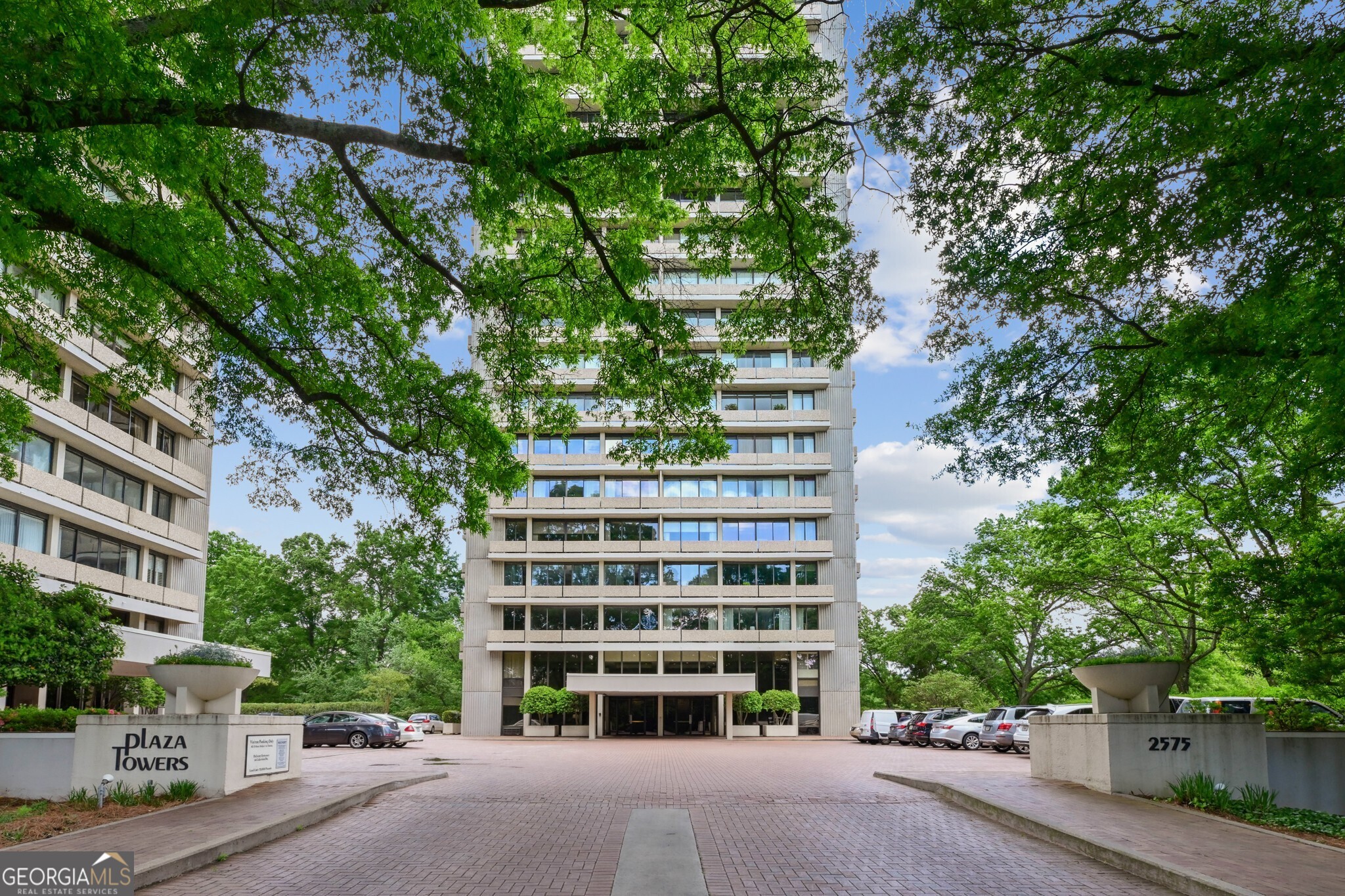 Photo 1 of 29 of 2575 Peachtree RD NW 25G-H condo