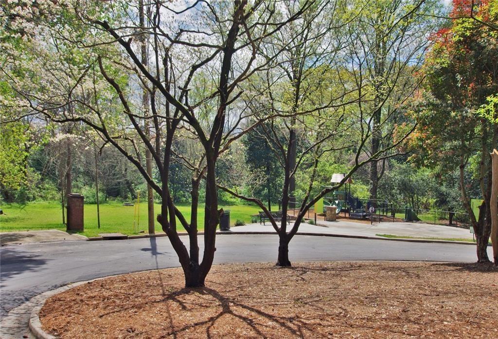 Photo 23 of 27 of 502 Cedar Chase Circle NE townhome