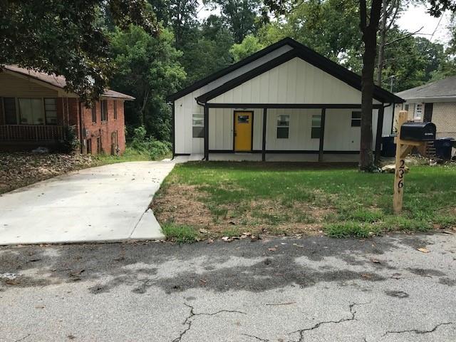 Photo 3 of 26 of 236 Barfield Avenue house