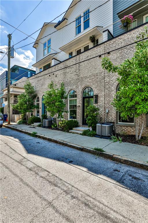 Photo 33 of 51 of 679 Reed Street SE townhome