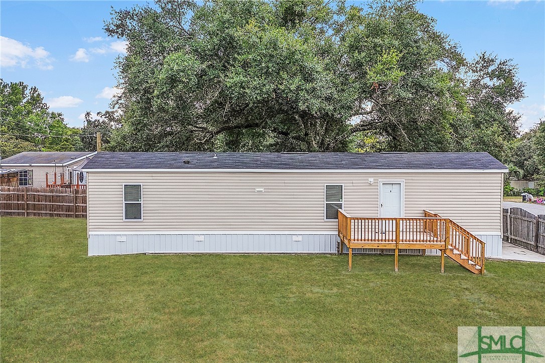 Photo 1 of 42 of 103 Hollow Oak Drive house