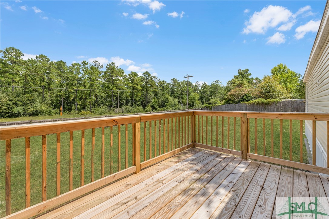 Photo 5 of 42 of 103 Hollow Oak Drive house