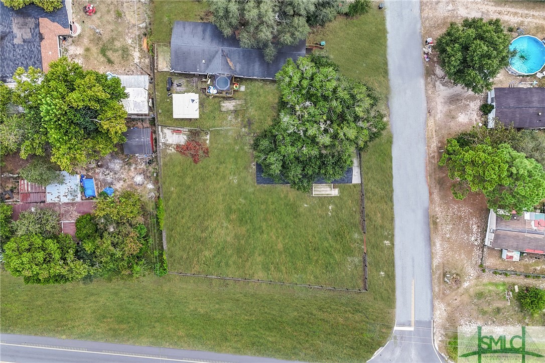 Photo 6 of 42 of 103 Hollow Oak Drive house