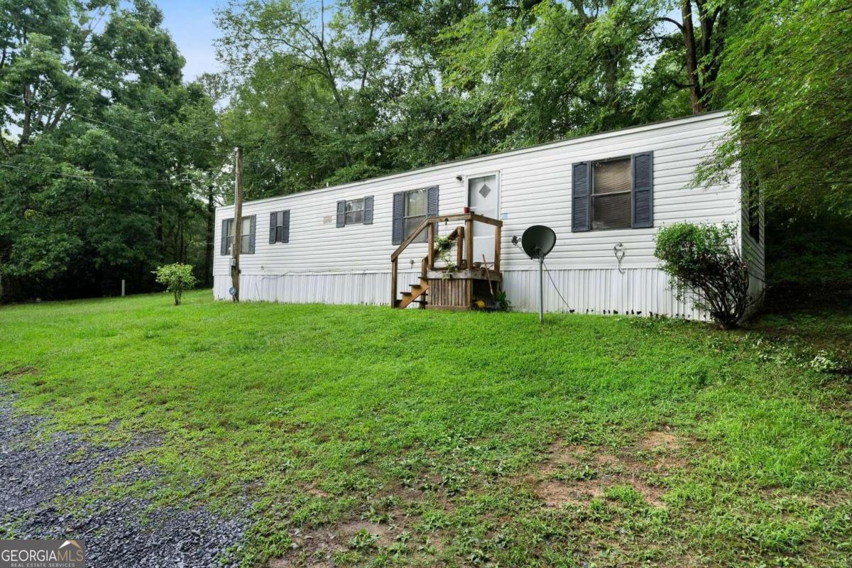 Photo 3 of 16 of 271 Sequoyah CIR NE mobile home