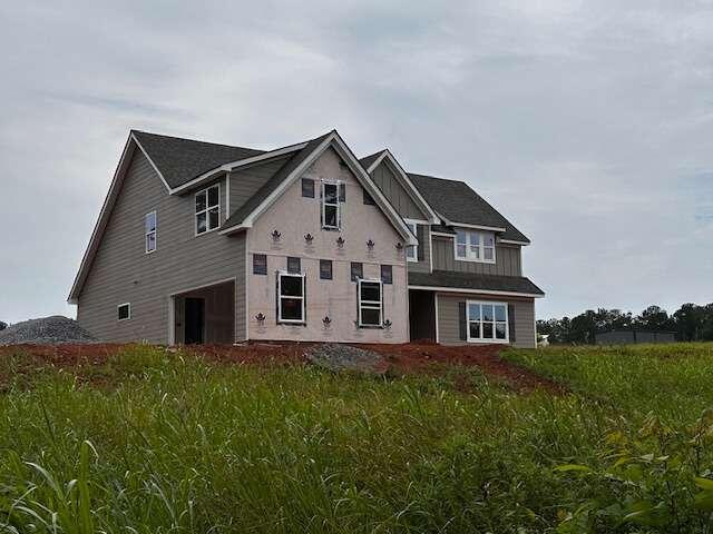 Photo 2 of 14 of 102 Red Oak Lane house