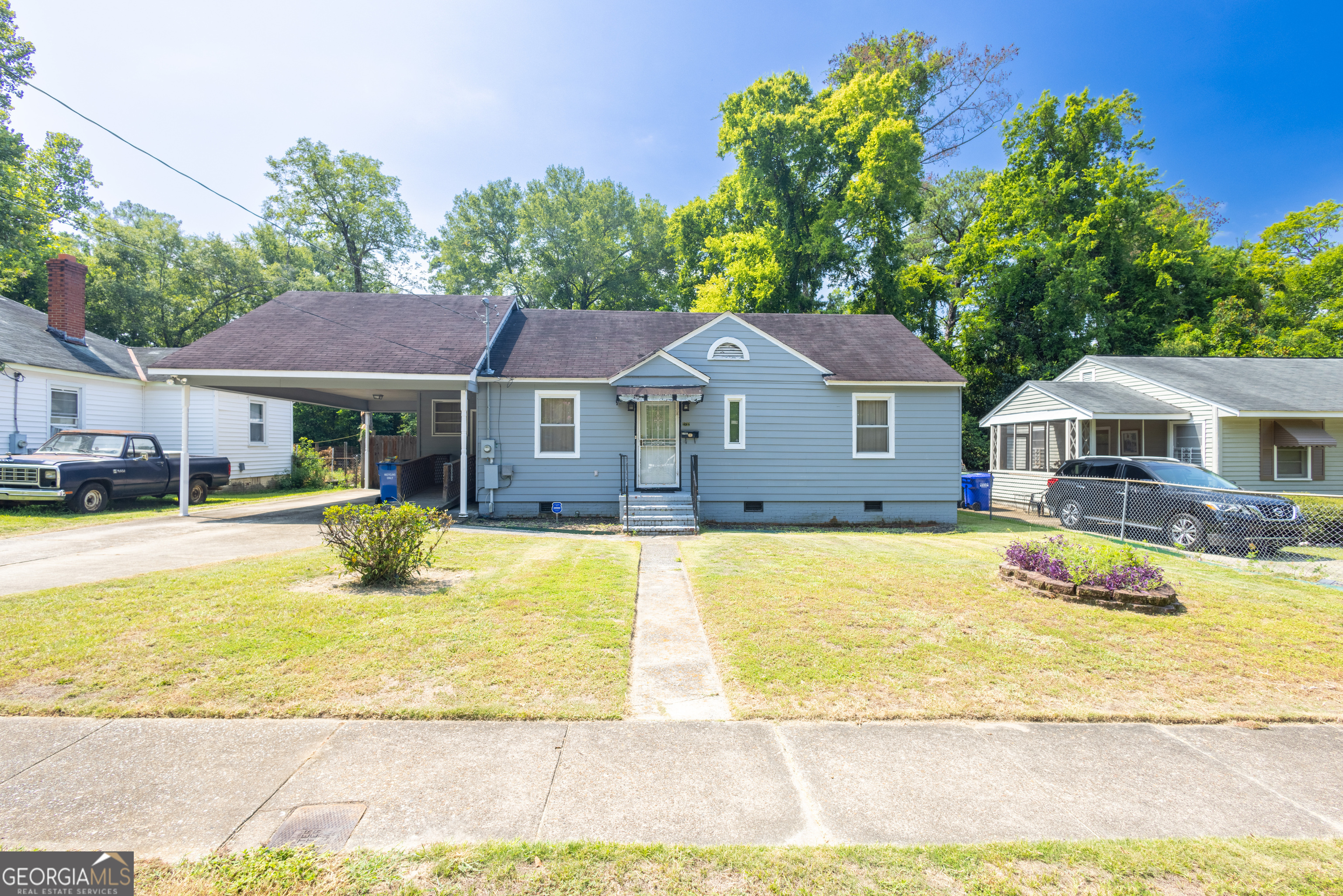 Photo 1 of 14 of 2732 Marion ST house