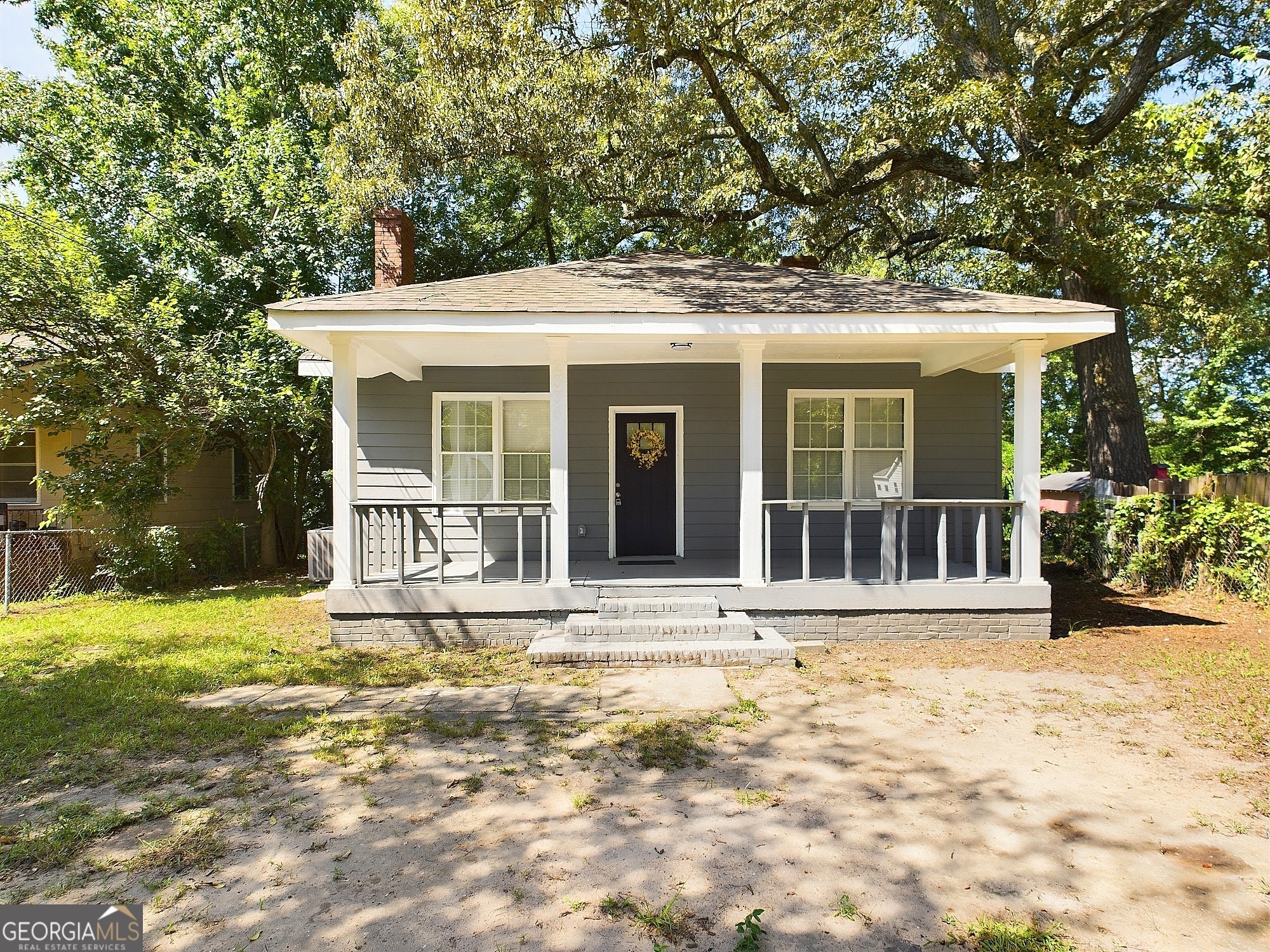 Photo 1 of 27 of 2334 Huggins ST house