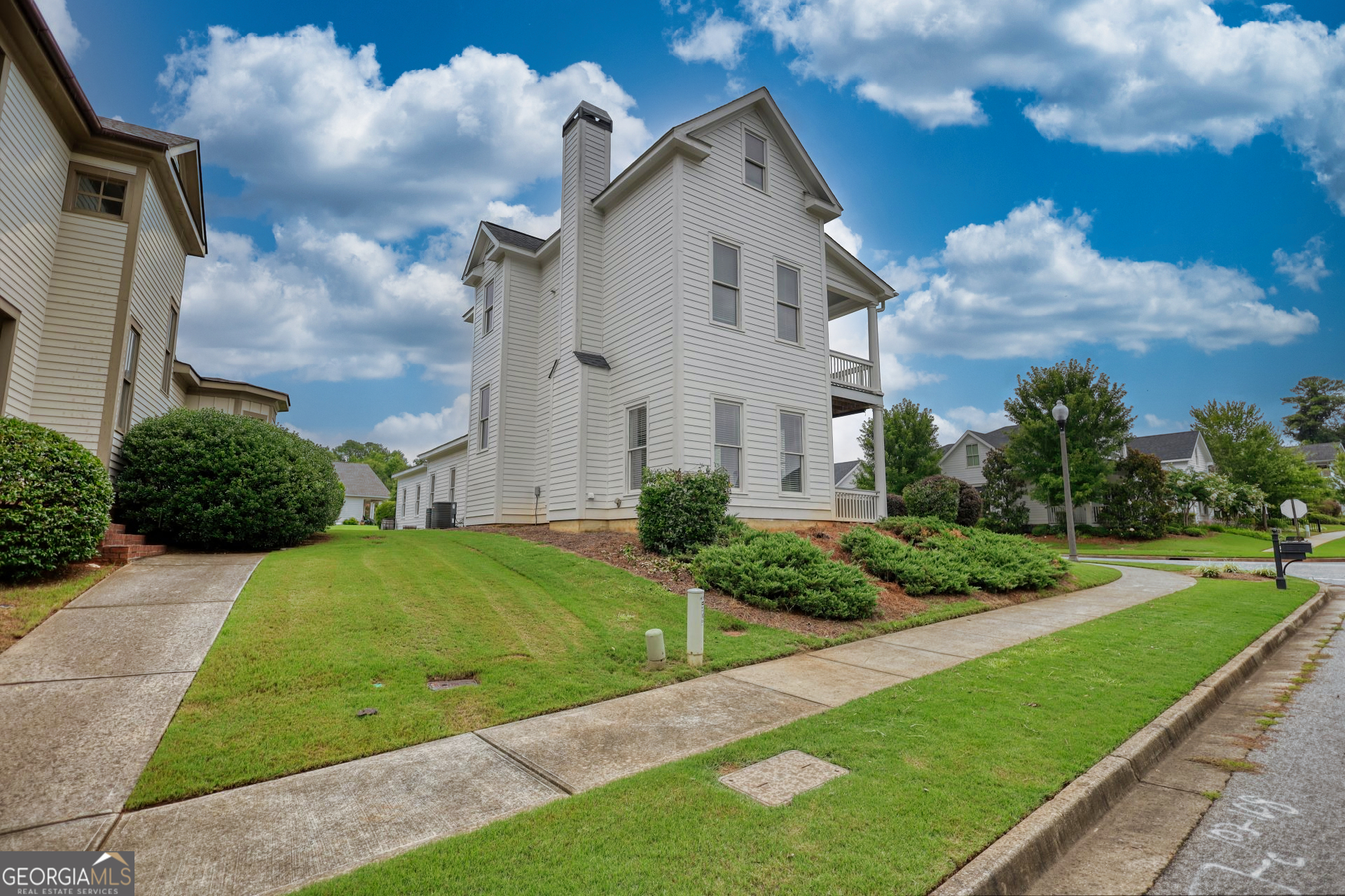 Photo 7 of 67 of 4169 Dorchester DR SE house