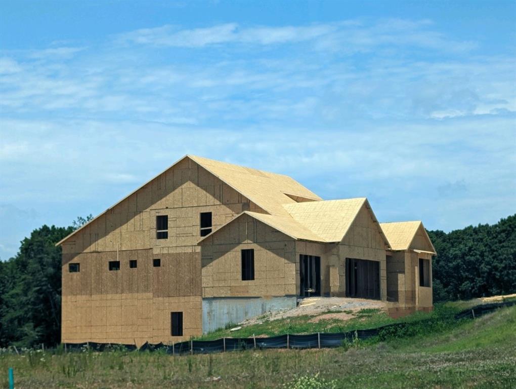 Photo 3 of 11 of 2235 Windsor Bluffs Drive house