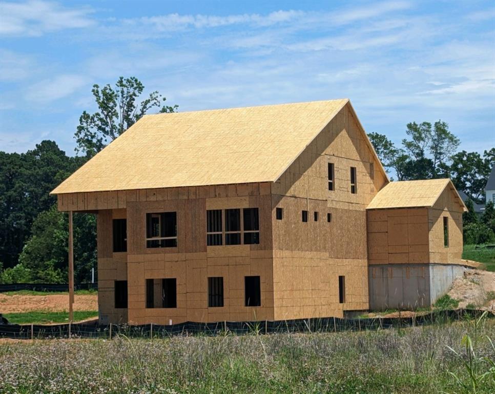 Photo 4 of 11 of 2235 Windsor Bluffs Drive house