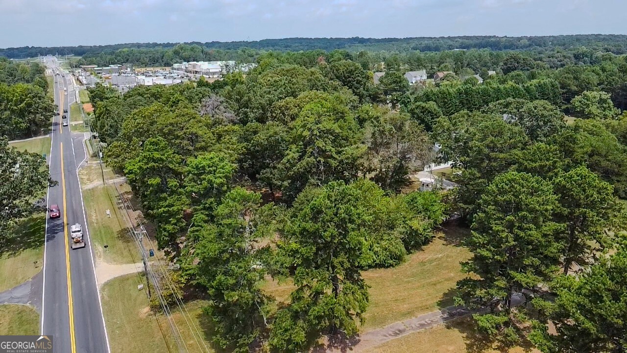 Photo 13 of 16 of 1072 Harbins RD house