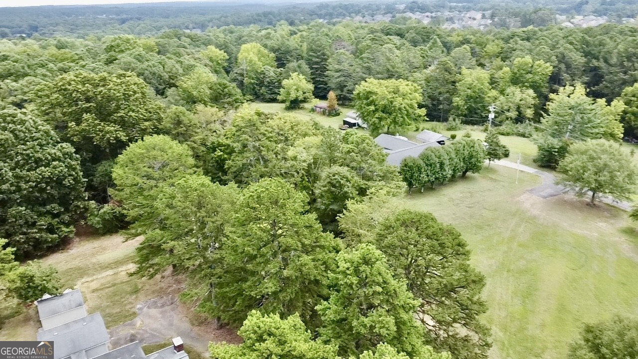 Photo 5 of 16 of 1072 Harbins RD house