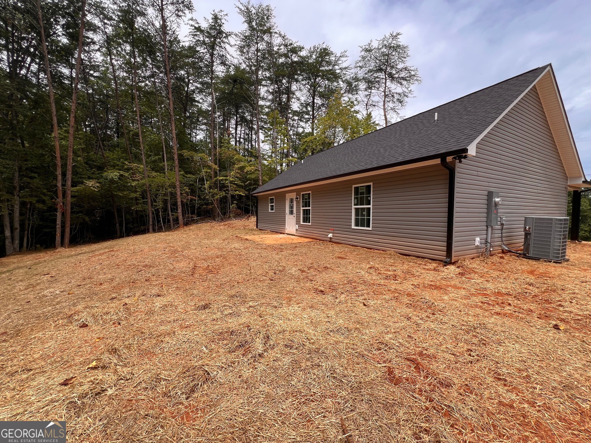 Photo 3 of 16 of 75 Carder Springs RD house