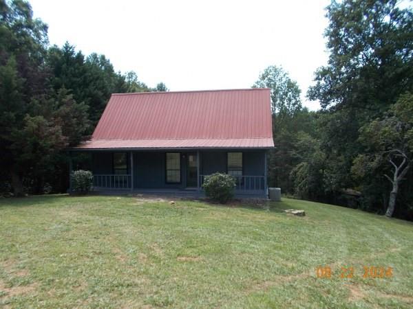 Photo 3 of 20 of 156 Perry Lane house