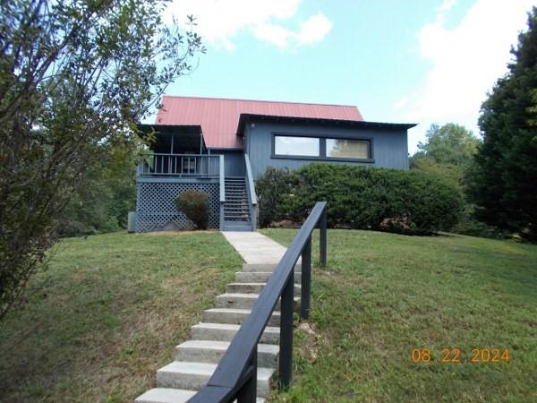 Photo 5 of 20 of 156 Perry Lane house