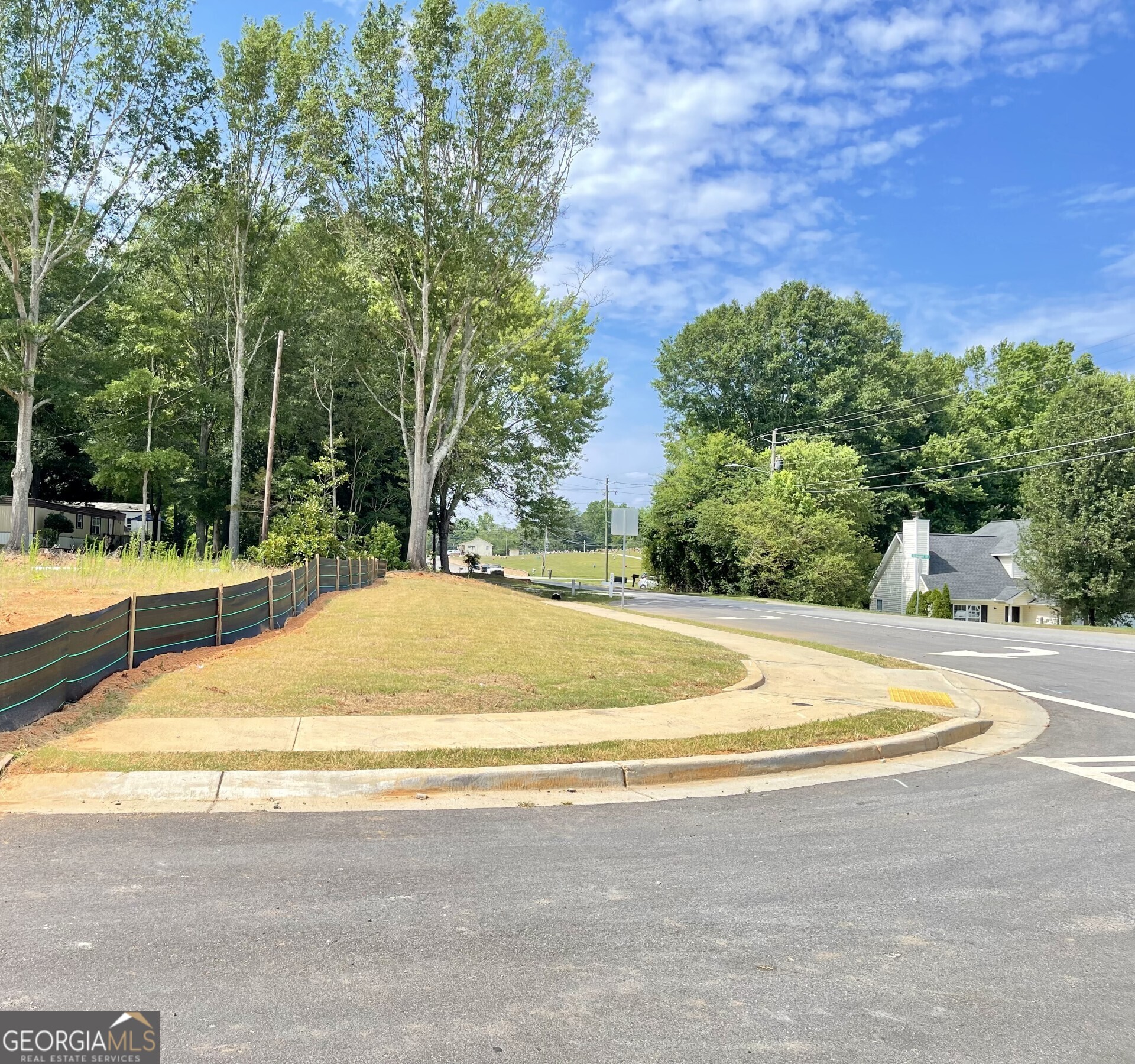 Photo 6 of 18 of 31 Silver Leaf LN townhome