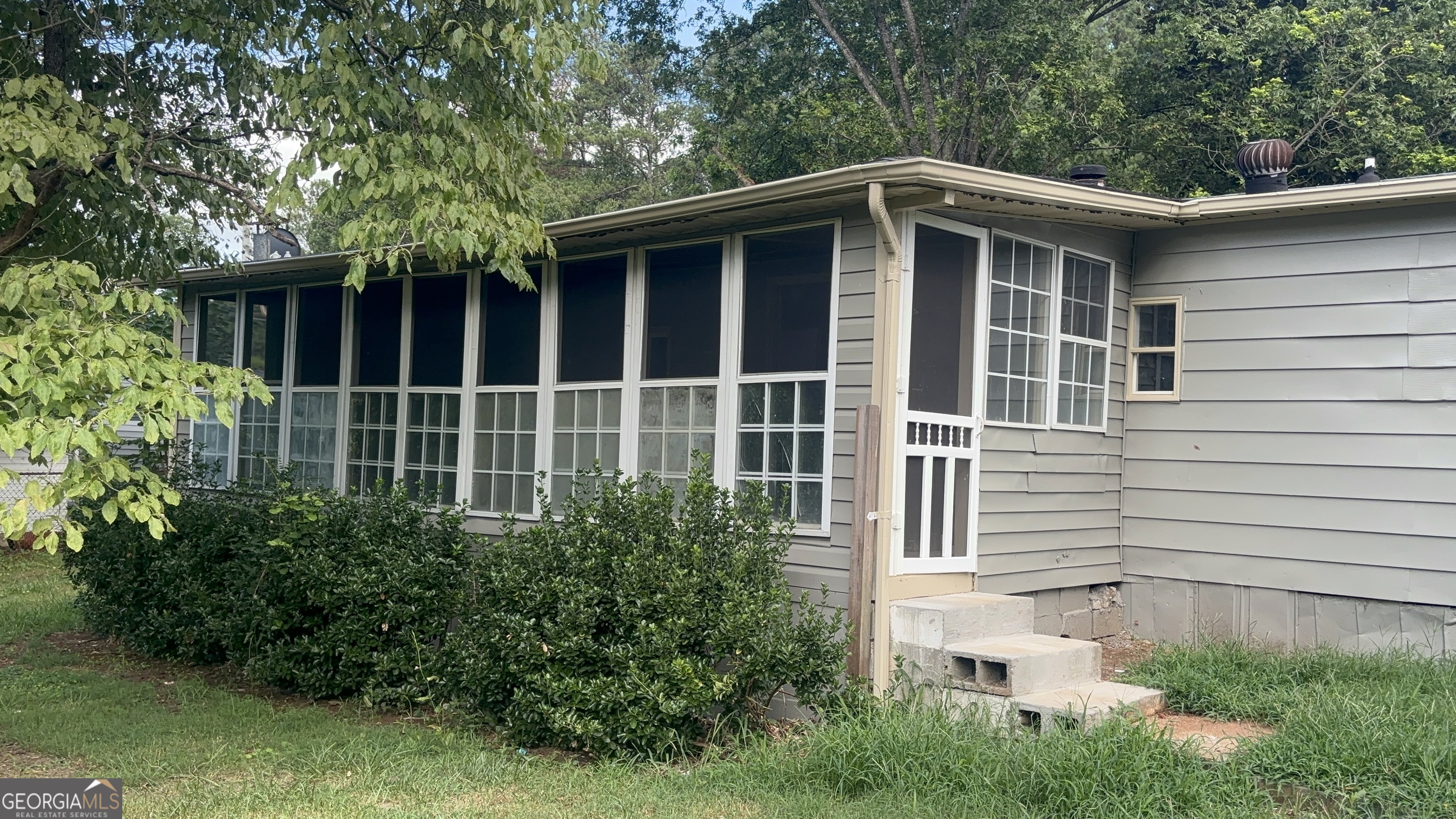 Photo 26 of 27 of 7879 Cedar Mountain RD mobile home