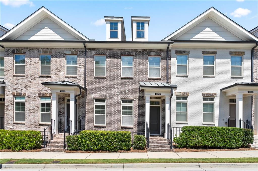 Photo 1 of 21 of 3879 Glenview Club Lane townhome