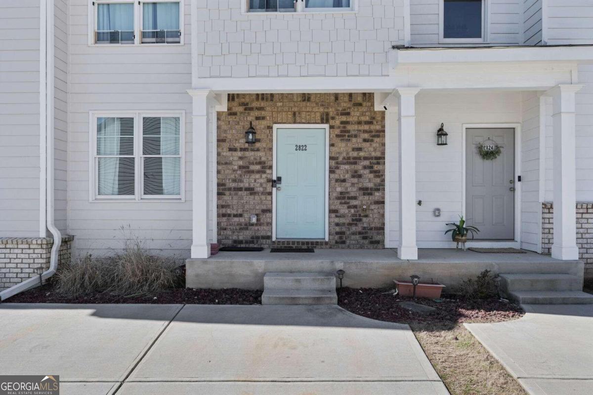 Photo 1 of 20 of 2822 Laurel Ridge CIR townhome