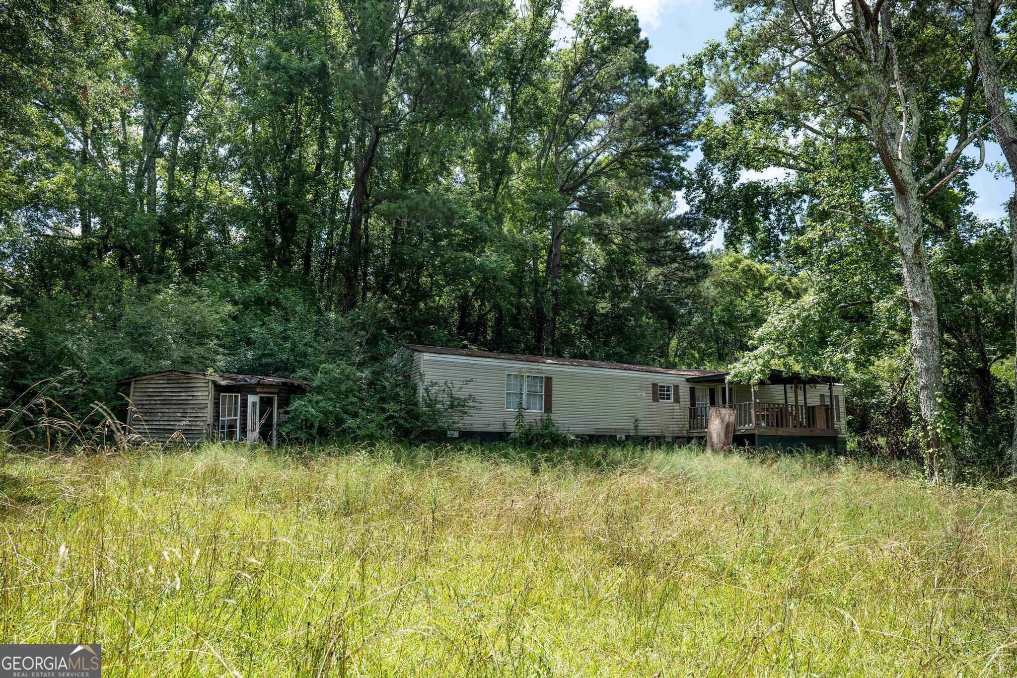 Photo 1 of 47 of 104 Sammons RD mobile home