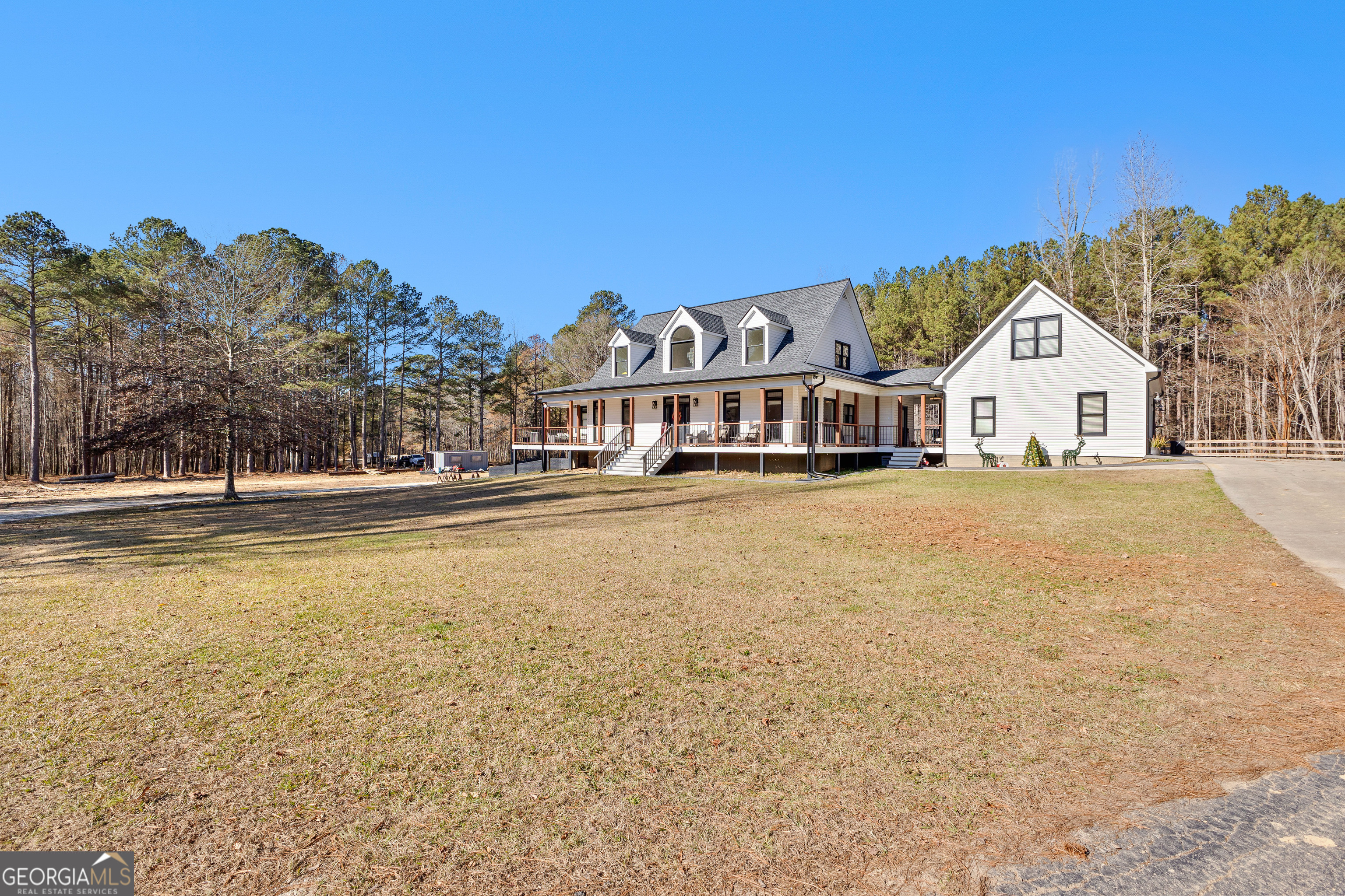 Photo 6 of 65 of 401 County Line RD house