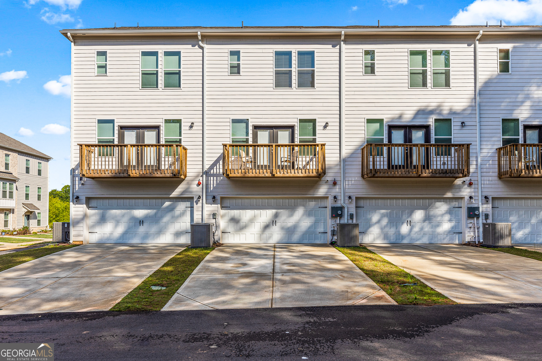 Photo 14 of 14 of 170 Wallace Street townhome