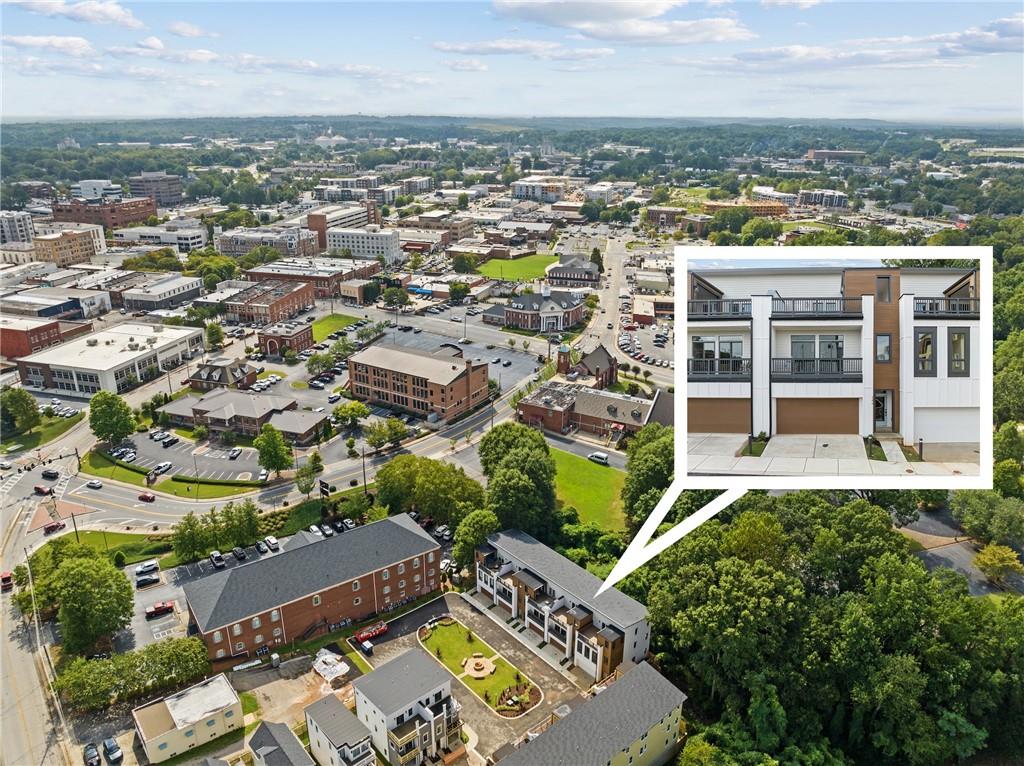 Photo 6 of 24 of 326 Clarendon Court townhome