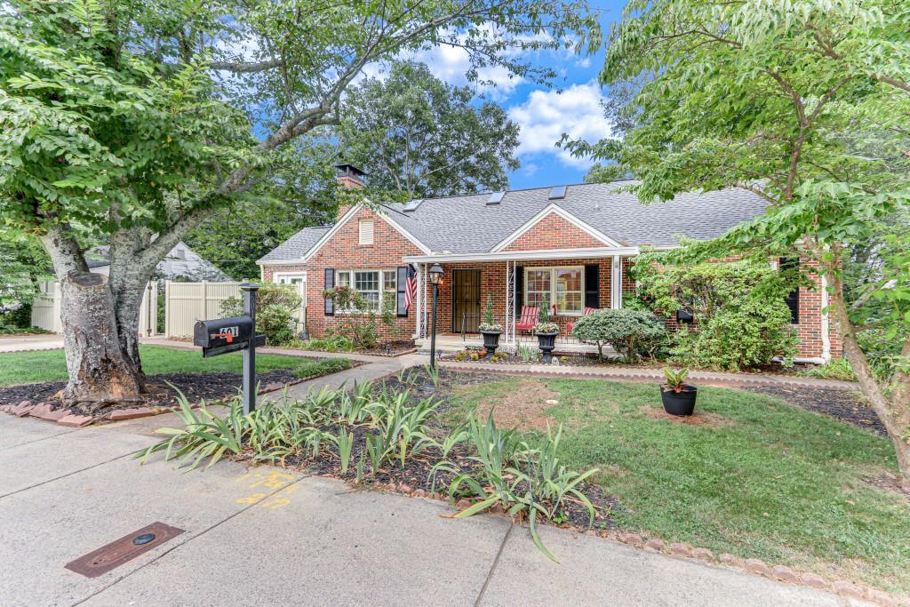 Photo 1 of 39 of 601 Ridgewood Avenue house