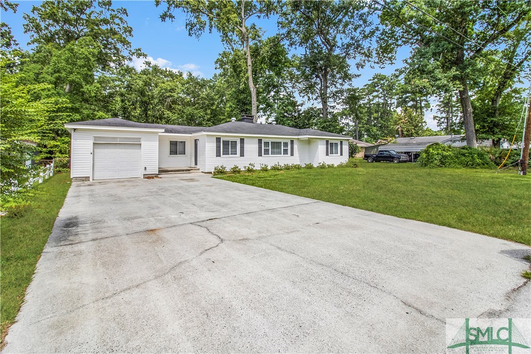 Photo 5 of 48 of 25 Herty Avenue house