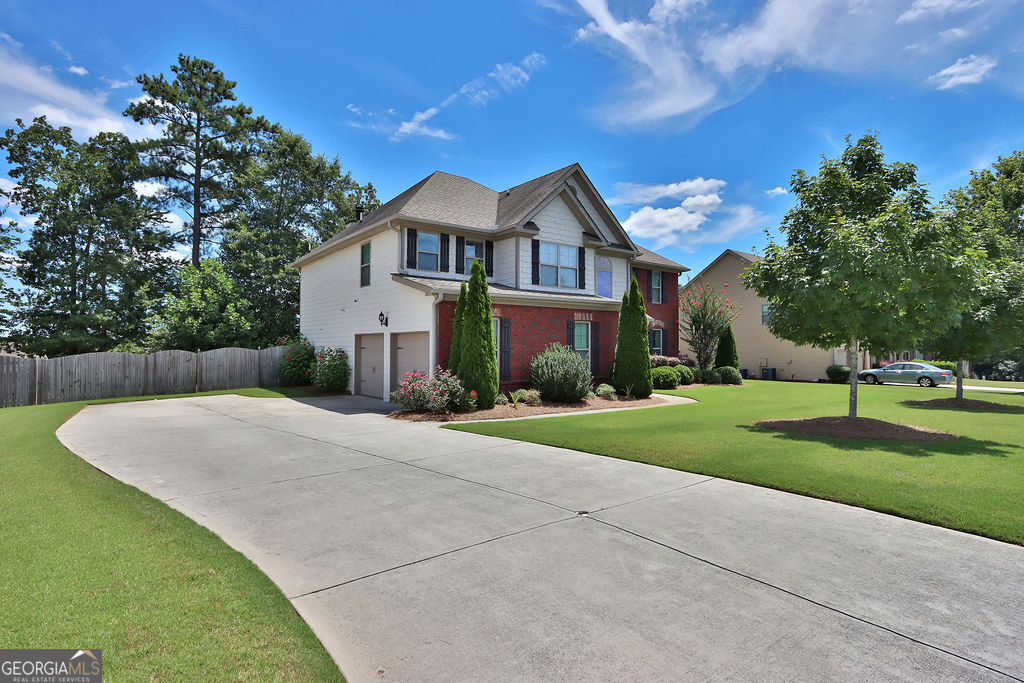 Photo 3 of 40 of 19 Oatgrass DR house