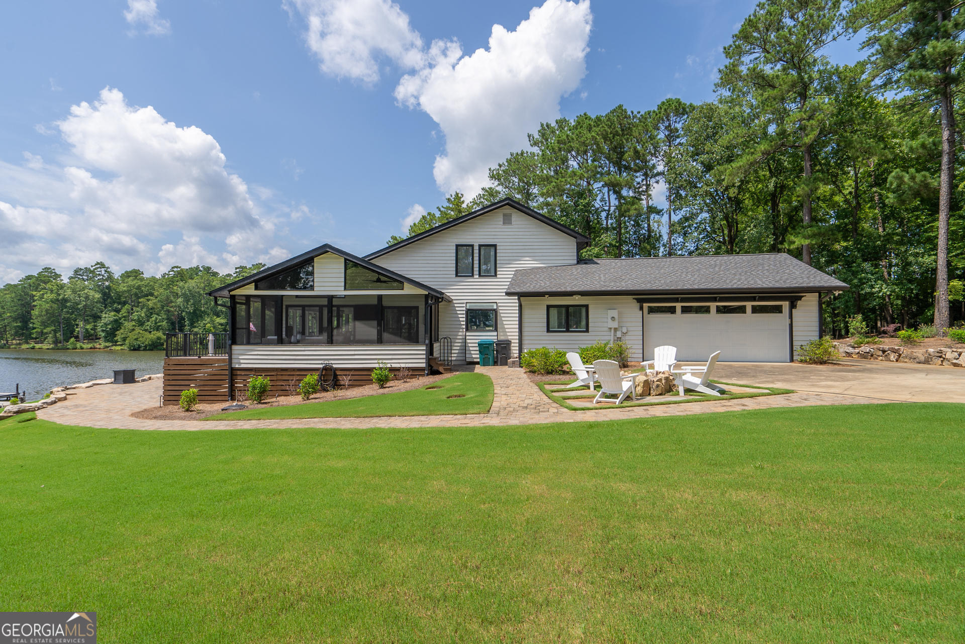 Photo 7 of 74 of 1071 Cloudland CT house