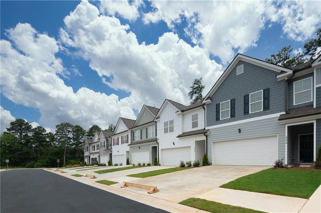 Photo 1 of 34 of 107 Buckingham Lane townhome